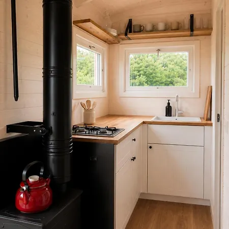 Maringotka Hedvika Glamping Camping Pasice